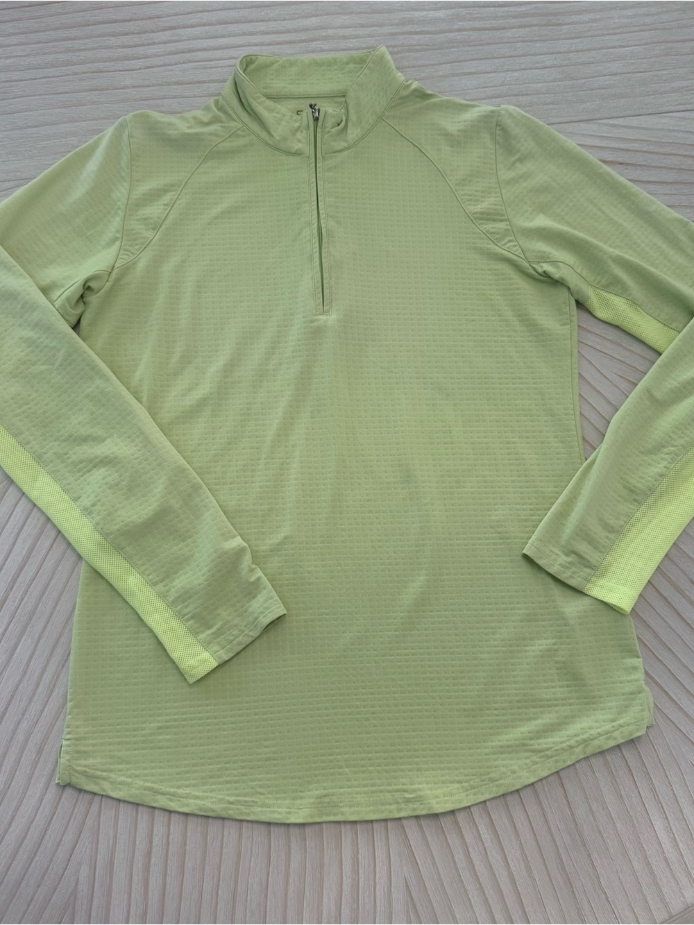 SanSoleil Women's Light Green Long-Sleeve Quarter-Zip Active Tee